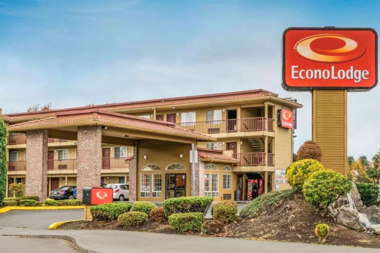 Econo Lodge Portland Airport Экстерьер фото