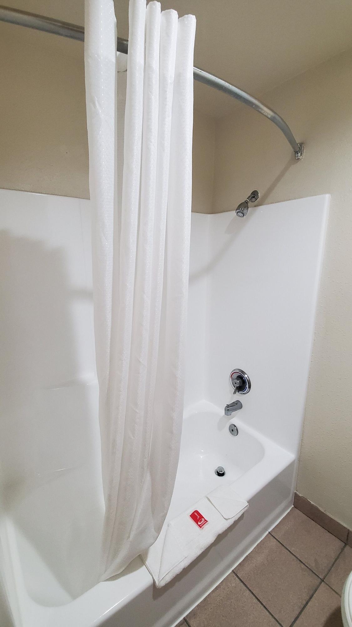 Econo Lodge Portland Airport Экстерьер фото