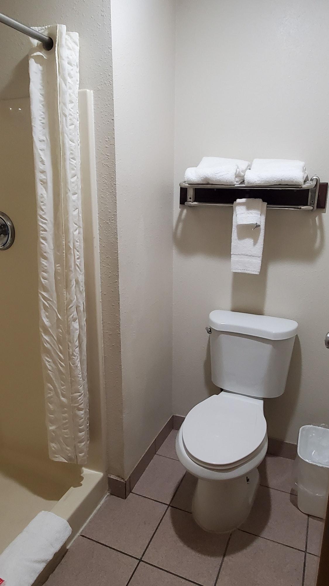 Econo Lodge Portland Airport Экстерьер фото