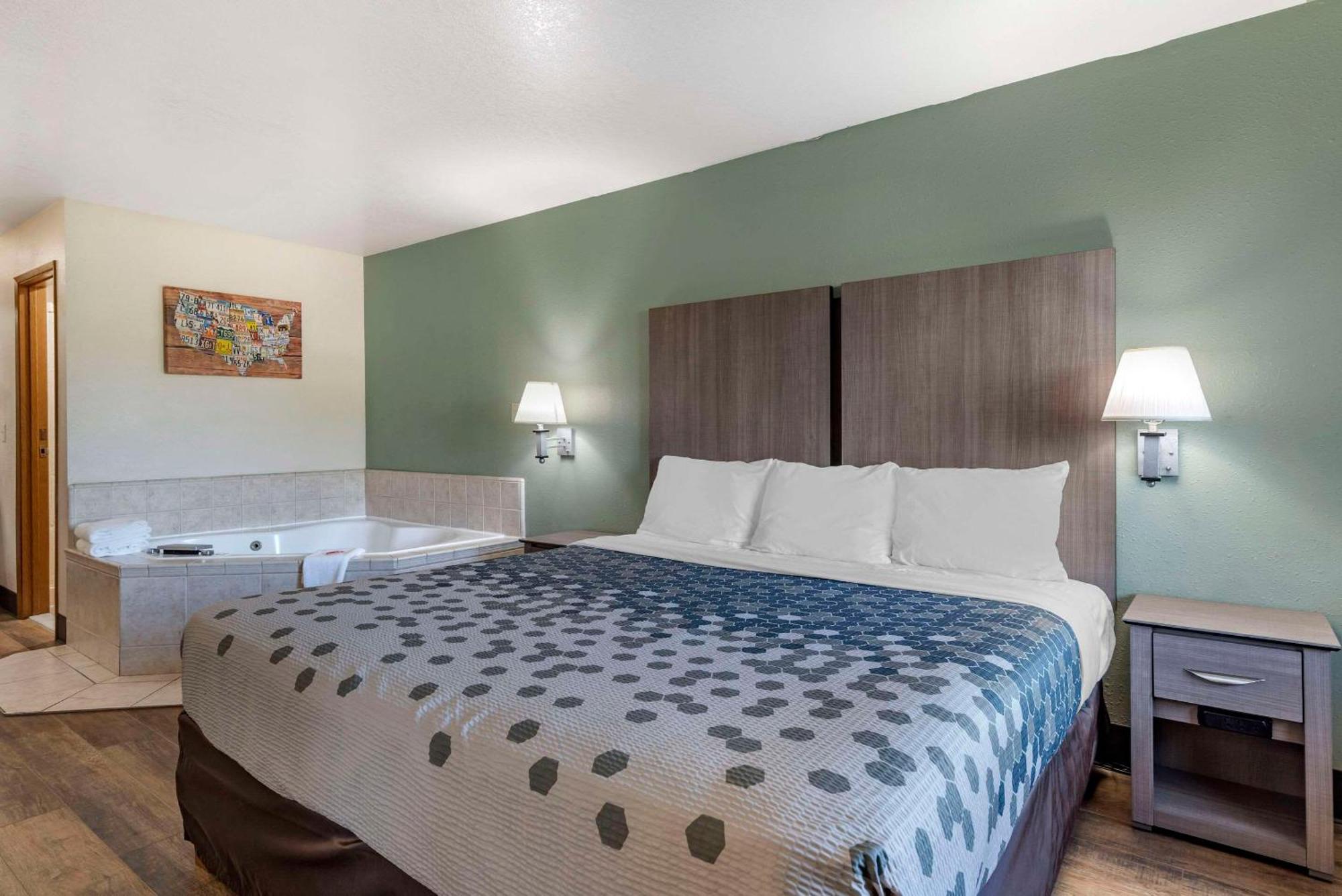 Econo Lodge Portland Airport Экстерьер фото